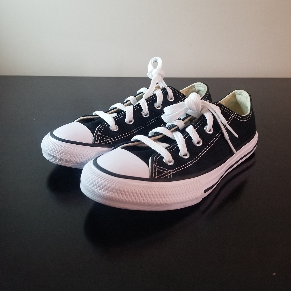 CONVERSE CHUCK TAYLOR ALL-STAR LOW TOP